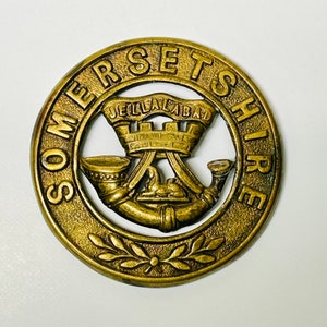 Vintage Brass Somersetshire Light Infantry Regiment Cap Badge Jellalabad AS FOUND