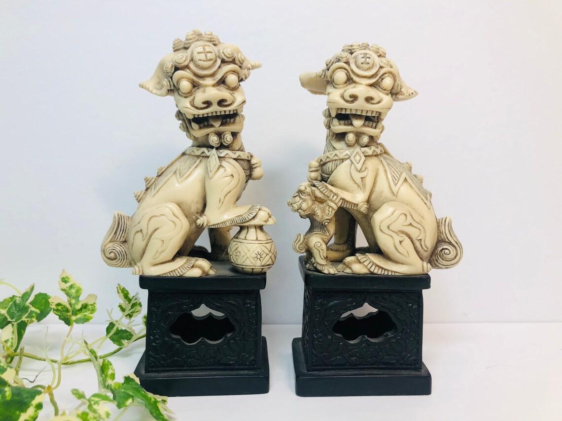resin foo dog statues