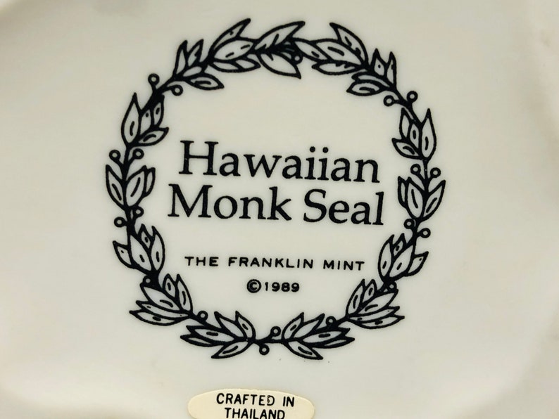 Vintage Franklin Mint Hawaiian Monk Seal Porcelain Figurine Endangered Mother and Baby Animal 1989