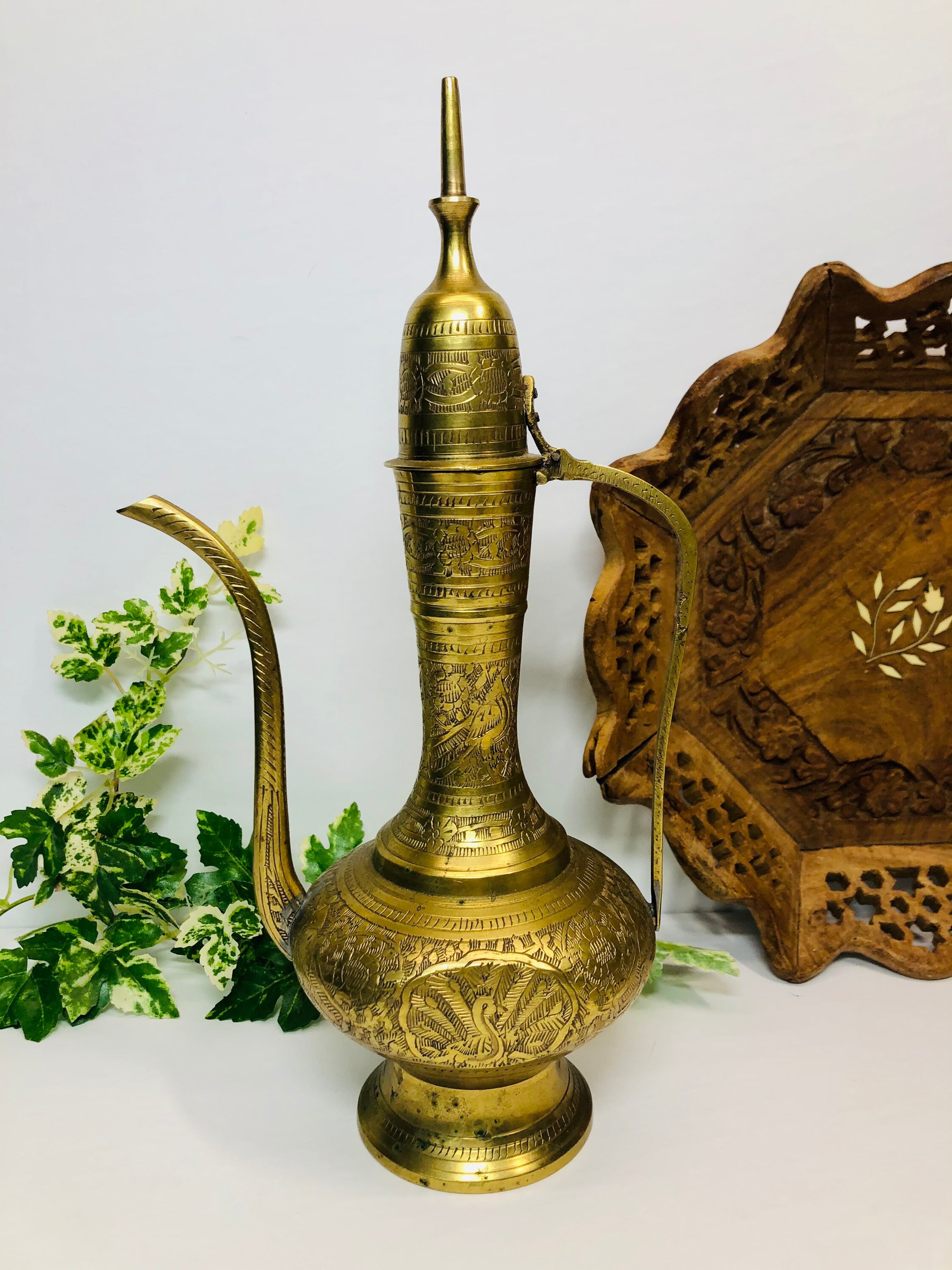 Vintage etched latón Dallah café olla árabe turco café