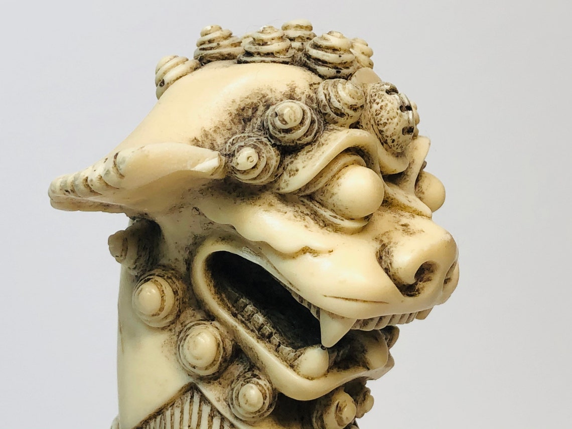 resin foo dogs