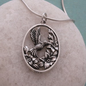 Sterling silver hummingbird with flowers necklace, Oval silver hummingbird pendant, bird flower nature jewelry, Scenic, Animal spirit  7/8"