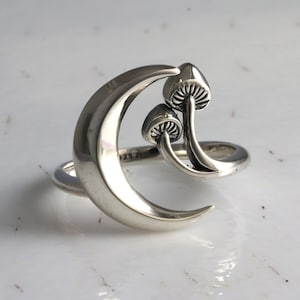 Mond und Pilz Ring, Sterling Silber oder Massiv Bronze, verstellbar, magischer Waldschmuck