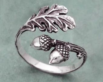 Sterling Silver Oak Leaf Ring with Acorns, Adjustable Silver Leaf Ring, Nature lover's jewelry, Celtic Tree Forest Hiker Botanical Jewelry