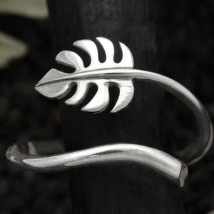 Bague feuille de monstera en argent sterling, bague monstera en argent réglable moderne, bijoux de plage tropicale, bijoux de forêt tropicale, prospérité joyeuse