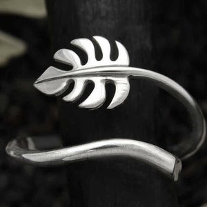 Sterling Silver Monstera Leaf Ring, Modern adjustable silver monstera ring, Tropical beach jewelry, Rain forest jewelry, Joyful prosperity