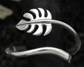 Sterling Silver Monstera Leaf Ring, Modern adjustable silver monstera ring, Tropical beach jewelry, Rain forest jewelry, Joyful prosperity