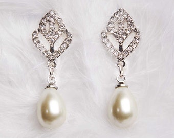 Diamante Tulip shape Pearl Drop Earrings