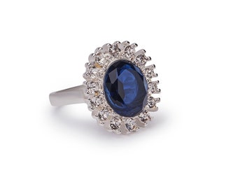 Bague tendance en saphir bleu et pierre de cristal, bijoux inspirés de Lady Diana Princess Kate, bijoux en pierres précieuses bleues, bague de fiançailles taille ovale