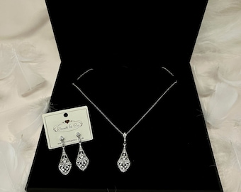 Vintage Art Deco Earrings with Matching Necklace Gift Set