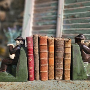RARE Antique French Georges Robin (1904-1928) for HB Quimper Stoneware / Sandstone &#39;Breton Sonneurs&#39; Bookends-Faïence Ancienne Signée BRION