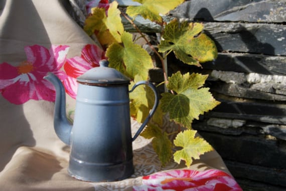 Authentique Antiquité Français Enamel Chic - Shabby Graduated Grey Coffeepot/Cafetière ou Water Jug-