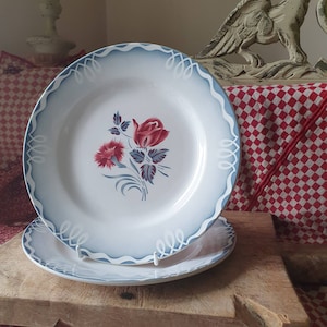 Stunning Pair of Striking Rare Antique French Digoin Sarreguemines Pretty Vivid Blue & Red floral MARINETTE Art-Deco Design Salad Plates....