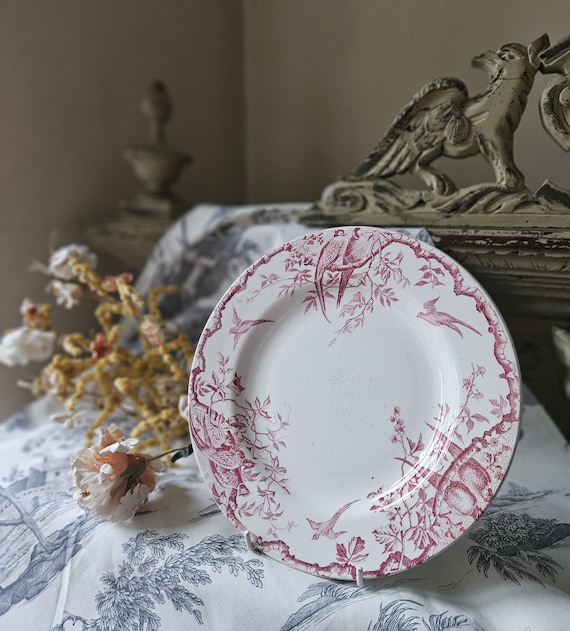 Stunning 19thC Antique French Assiette / Plate- Modèle 'Rambouillet' de K & G Luneville en Terre de Faïence Rose / Pink and White Birds...
