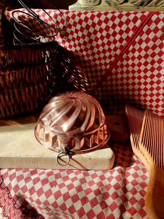 Vintage French-found WAGNER West Germany Swirled Polished Copper