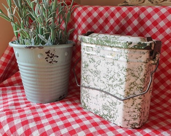Fab Vintage French Marbled Green Enamel Boîte à Déjeuner, Compartmented Lunch Box,Handled Sturdy Sandwich / Storage Box,Picnic Kitchenalia