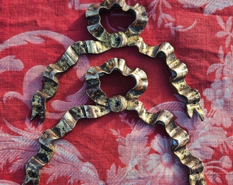 Magnificent Pair of Antique French Gilt Bronzed Ormolu Ribbon Bow Ornement Garnitures Cache Clous / Picture Hook Covers /Home Decor Projects