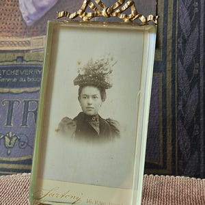 アンティーク雑貨 Old French glass ribbon frame. il_300x300.6215947022_eceg.jpg