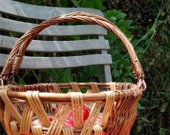 Stunning Vintage French Handcrafted Interwoven Plaited Rustic Willow Charentaise Gathering Basket, Beautiful Kitchenalia Item,Fruit Basket