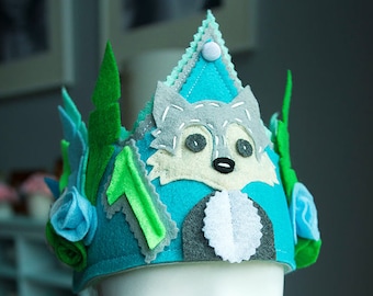 Woodland Birthday Hat, Wolf Birthday Crown, Birthday Crown, Wolf Birthday Decor, 1st Birthday Wolf, Woodland  Birthday  Crown, Wolf Crown