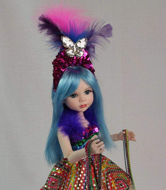 Hello top dolly doll