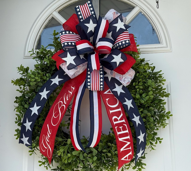 Patriotic 4th of July Bow: Handmade American Pride Wreath Decor bild 1