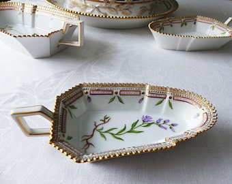 Plato para encurtidos pequeño 'Flora Danica' de Royal Copenhagen 20/3542 Polygala vulgare L.