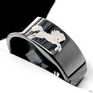 Horse Engraved Tungsten Ring | Men&#39;s Wedding Band | Women&#39;s Equestrian Ring | Minimalist Horse Ring | Gift for Him | Anniversary Ring