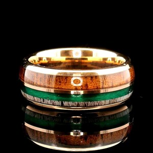 Rose Gold Tungsten Engagement Ring – Koa Wood, Green Agate & Antler Inlay (Unisex, 8mm)