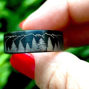 Black Brushed Tungsten Ring | Pine Trees & Mountain Range Engraved Band – 8mm