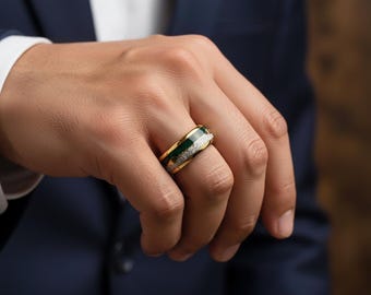 Parringar i set - Vigselringar i volfram med grön agat och meteorit | Ringar i gult guld för honom och henne | 8 mm