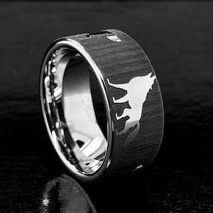 Wolf Design Tungsten Ring | Silver Tungsten Carbide Men’s Wedding Band | Nature-Inspired Engraved Ring | Personalized Gift for Him