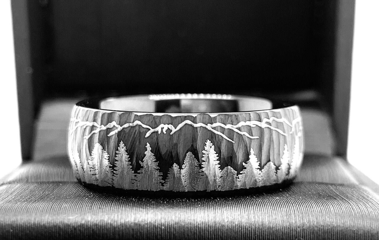 Mens Wedding Band Women Ring Black Hammered Wedding Bands Etsy