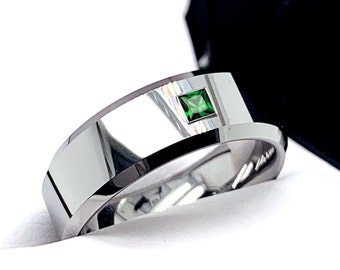 Anillo de tungsteno para hombre con esmeralda: alianza o anillo de compromiso (6 mm / 8 mm)