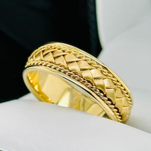 14K Gold Celtic Ring | Men&#39;s & Women&#39;s Scottish Ring | Unique Wedding Band | Irish Heritage Jewelry