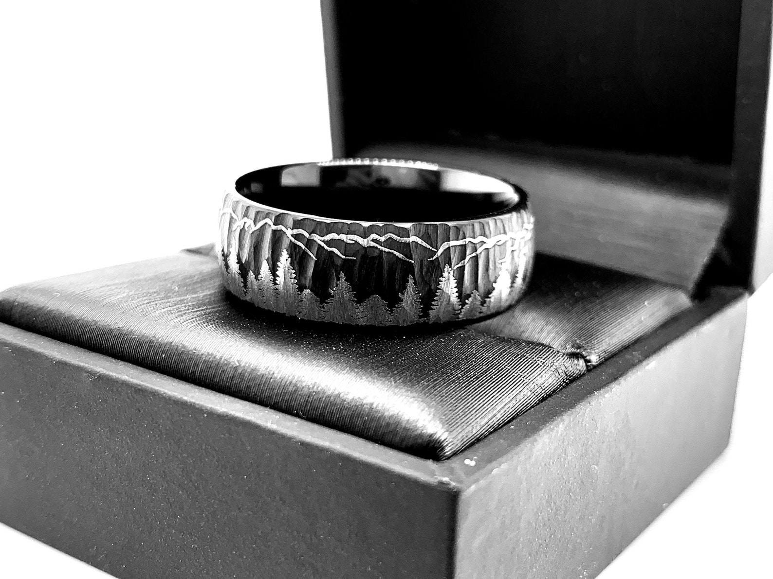 Mens Wedding Band Women Ring Black Hammered Wedding Bands Etsy