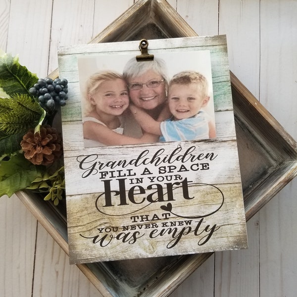 Grandchildren fill a space in your heart frame, gift for mom, personalized grandma gift, new grandma gift, wooden picture frame