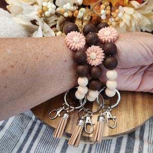 Pink Silicone Beaded Key Chain, Bangle Key Ring, Beaded Keychain Wristlet, Silicone Keychain Wristlet Keychain, Silicone Bangle Key Ring
