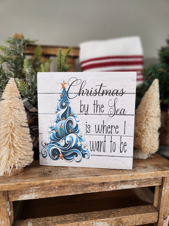 Beachy Christmas Tree Sign: Coastal Tiered Tray Decor