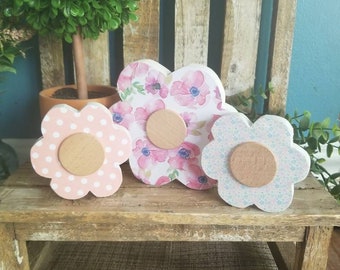 Handmade Wood Daisy Set, Spring Farmhouse Tiered Tray Decor
