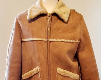 1970s Fredrick and Nelson Men's Tan Suede Front Zip Coat with Spring Lamb Lining and Front Trim