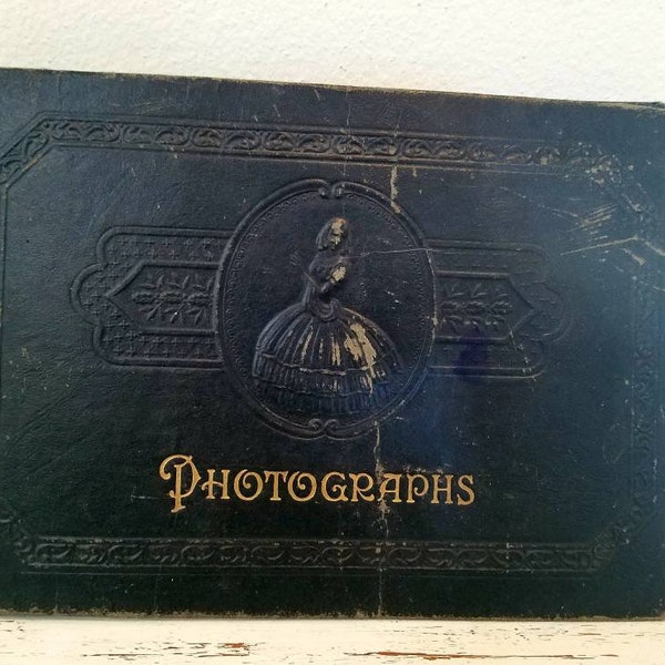 1930's / 1940s Antique Photographs Leather Book With Over 350 Worldwide Used Stamps