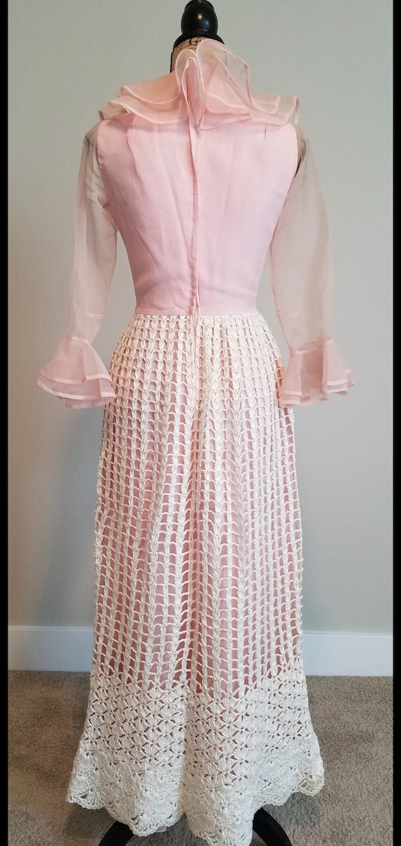 1970s Jack Bryan Pale Pink Chiffon Ruffled Evenin… - image 3