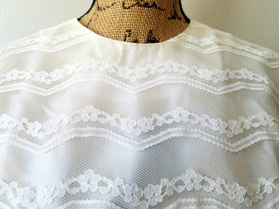 1950's Mode O'Day Ivory Lace Cropped Blouse With … - image 2
