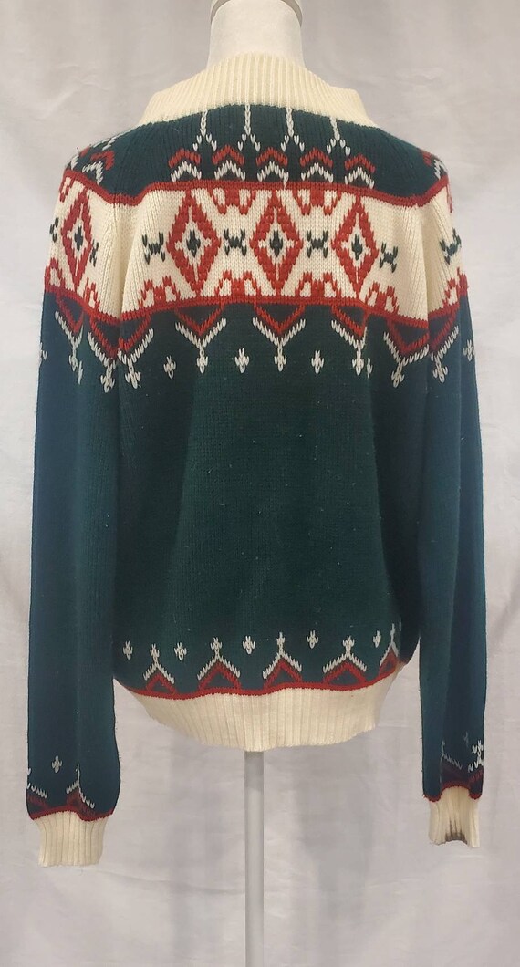 1970s JC Penney's Ivory, Green and Red Acrylic Mens S… Gem