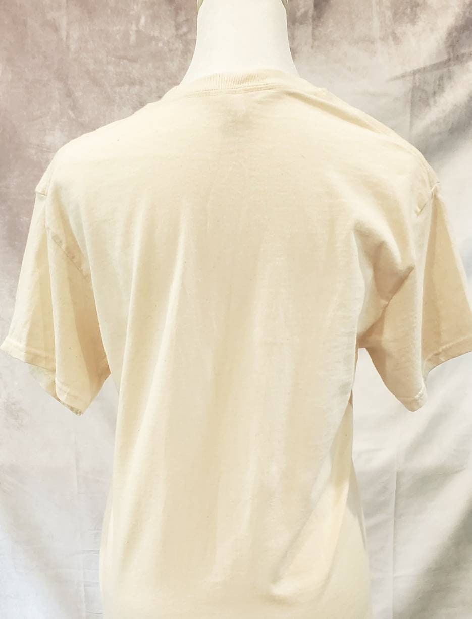 Kleding Herenkleding Overhemden & T-shirts Overhemden Bruce Lee Cream and Brown Unisex T-Shirt with Signature Size Small 