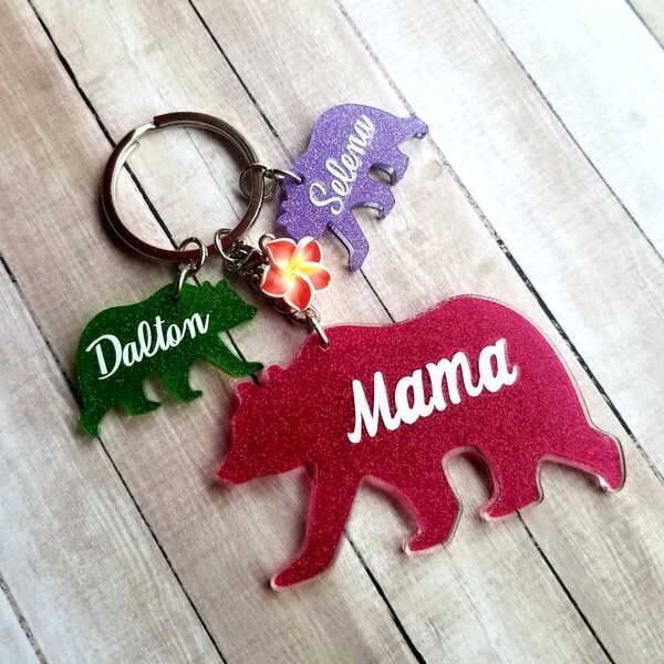 Personalized Mama Bear and Cubs Keychain / Mama Bear Keychain / Gift For Mom / Personalized Keychain / Mothers Day Gift