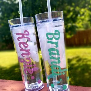 Personalized tumbler / Bridesmaid tumbler/ Wedding tumbler / Custom tumbler / Bachelorette tumbler / Bridal shower / Bridal party tumbler