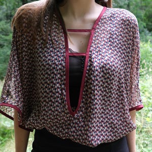 Jasmin blouse sewing pattern, easy to sew chiffon crepe top, loose blouse pdf A4, summer blouse model FRENCH VERSION