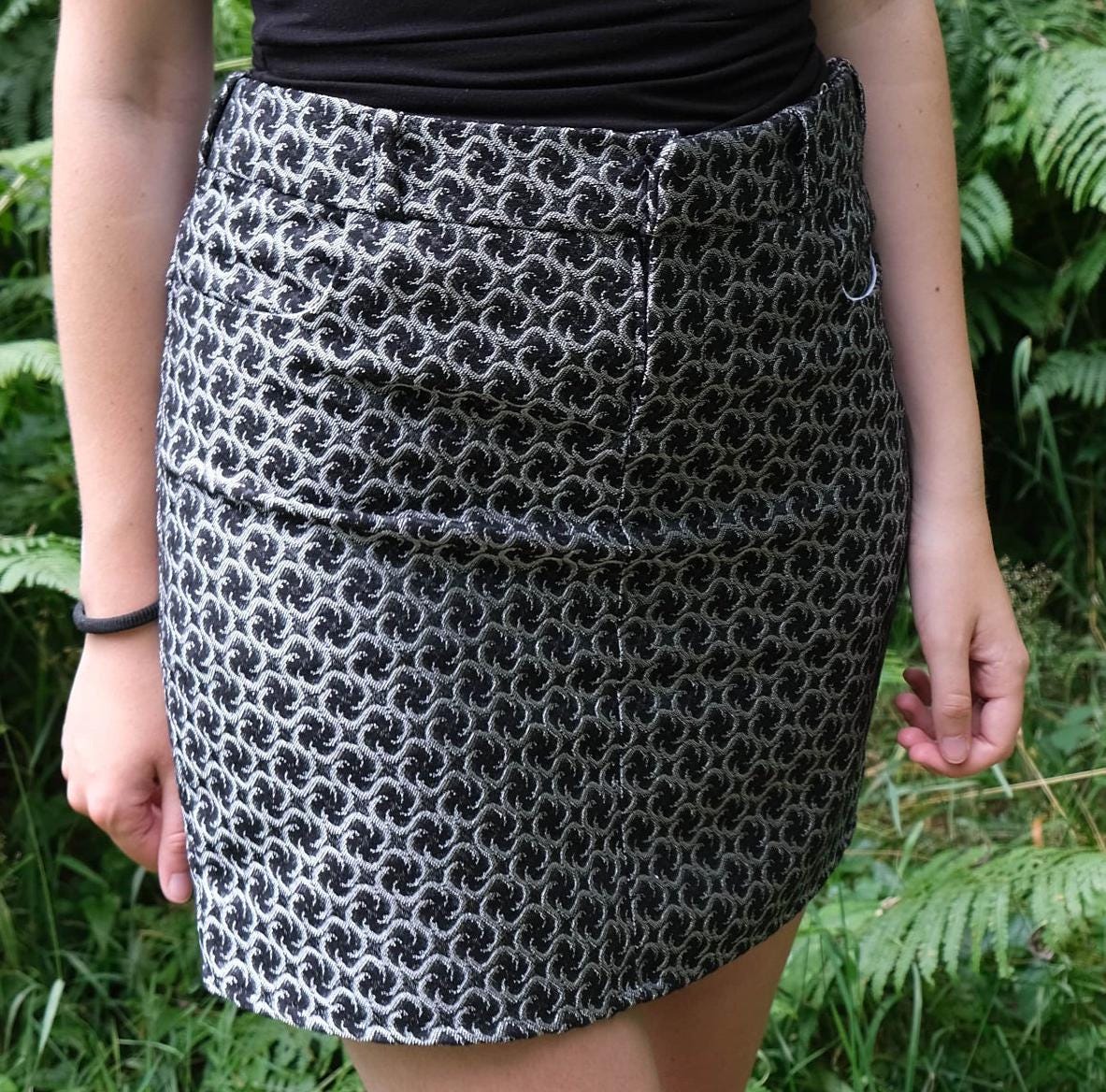 PDF skirt sewing pattern Anouk,mini skirt,low waist skirt,beginner sewing skirt, easy to sew skirt,digital download skirt pattern A4 ENGLISH